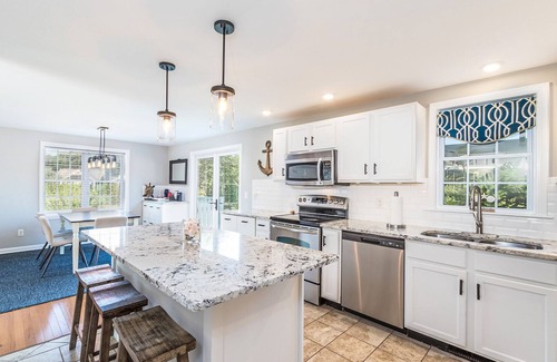 West Hyannisport Casa | Craigville Area Home with Excellent Outdoor Space