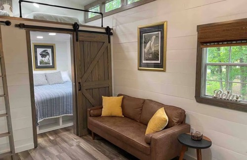 Crane Hill Cabina | Crane Hollow~A Delightful, Cozy Smith Lake Retreat