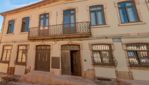 Pinhel Casa | Cravo’s Heritage House