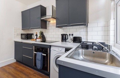 Liverpool Casa | Crawford Avenue Retreat