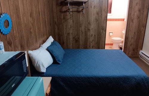 Springfield Hotel | Crawford Motel