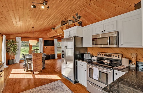 Marrowbone Cabina | Creek's Cabin Luxury Retreat, 15 minutes to Downtown Nashville