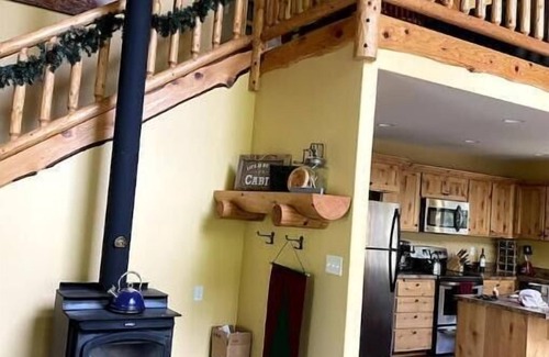 Packwood Cabina | Creekside Cabin- nature just footsteps away!