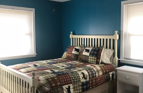 Enochville Casa | Creekside Country Home a solo minutos de Queen City