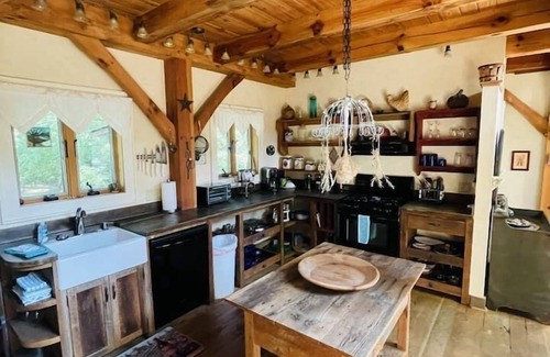 Hot Springs Cabaña | Creekside Fairytale Cottage-Hot Tub-Cozy Fireplace