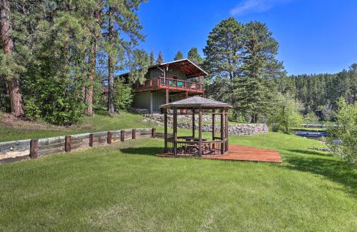 Rimrock Casa | Creekside Rapid City Cabin with Deck on 30 Acres!