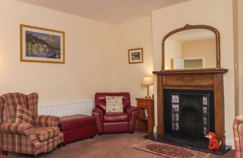 Amble Casa | Creel Cottage, Blackwood Street