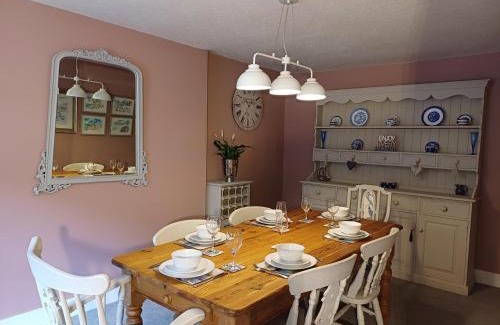 Cullen Casa | Creel Cottage Seatown Cullen with Garden