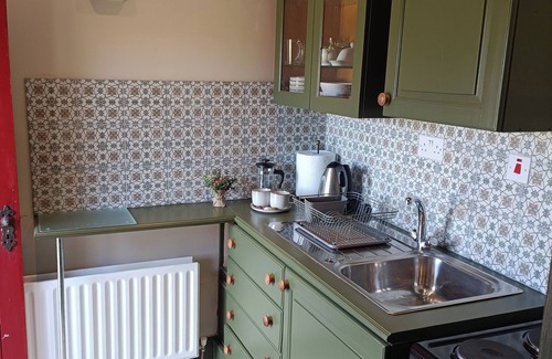 Glenveagh Cabaña | Creeslough - 2 Bed Cottage - Pet Friendly - Garden