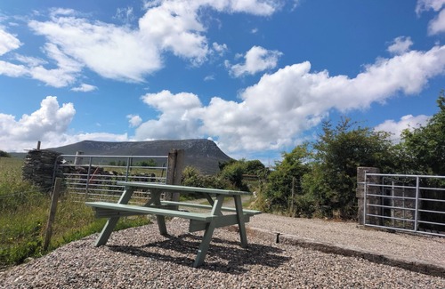 Glenveagh Cabaña | Creeslough - 2 Bed Cottage - Pet Friendly - Garden