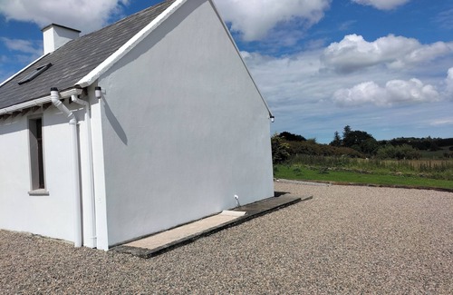 Glenveagh Cabaña | Creeslough - 2 Bed Cottage - Pet Friendly - Garden