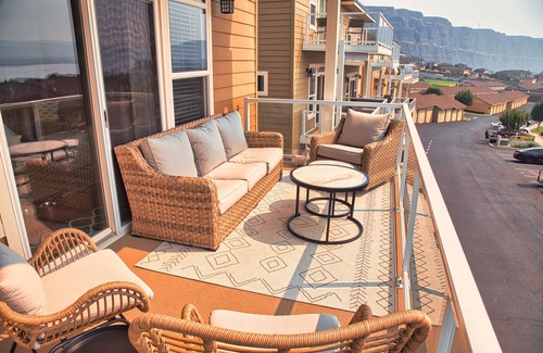 Quincy Casa | Crescent Bar - Sunserra Escape w/ 180 degree views