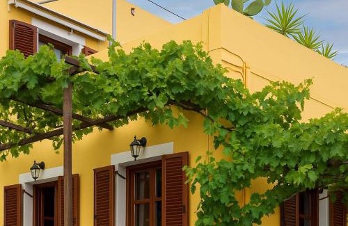 Skotino Casa | Cretan Magnolia Gem - Smari Cozy Getaway