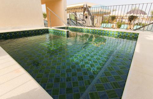 Encarnacion-Regina Hotel | Cristine Bedfor Sevilla Boutique Hotel