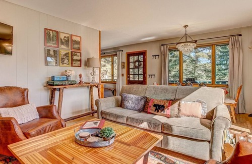 Estes Park Cabaña | Crooked Pine Cottage