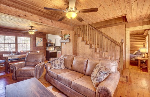 Cropwell Cabina | Cropwell Cabin w/ Fire Pit, Near Logan Martin Lake