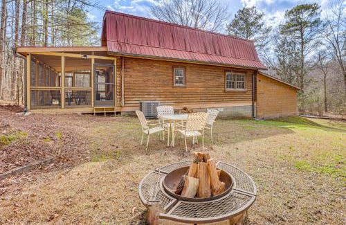 Cropwell Casa | Cropwell Cabin with Fire Pit, Near Logan Martin Lake