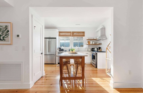 Westside Casa | Downtown Elegance - Close to King!
