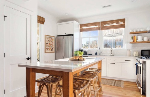 Westside Casa | Downtown Elegance - Close to King!