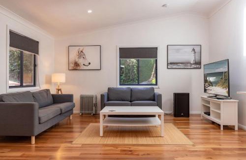 Tarbuck Bay Casa | Crown Cottage