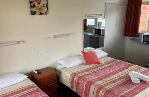 Grafton Hotel | Crown Hotel Motel