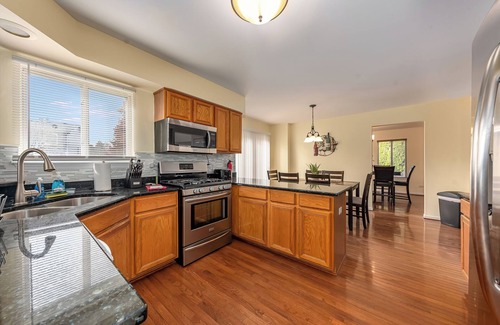 Crown Point Casa | Crown Point - Ridge St