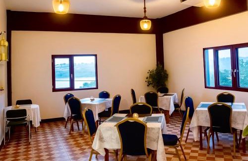 Port Vila Hotel | Crown Royale Hotel & Lounge