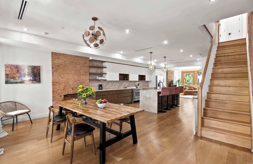 Crown Heights Apartamento | Crown Terrace II by Rove | Duplex w/Outdoor Spaces