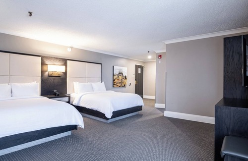 Moncton Hotel | Crowne Plaza Moncton-Downtown by IHG