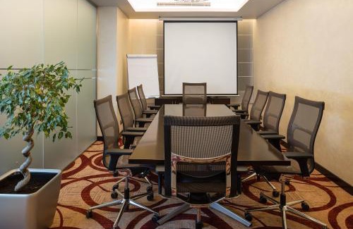 Riyadh Hotel | Crowne Plaza Riyadh - RDC Hotel & Convention by IHG