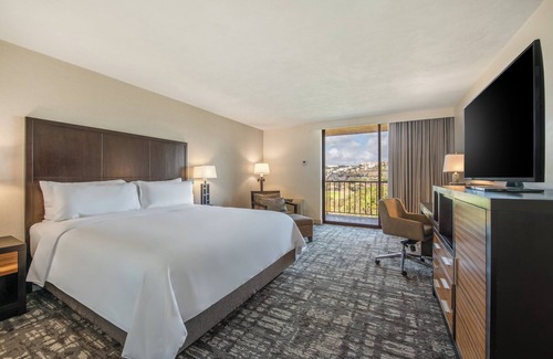 Mission Valley West Hotel | Crowne Plaza San Diego - Mission Valley by IHG