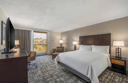 Mission Valley West Hotel | Crowne Plaza San Diego - Mission Valley by IHG