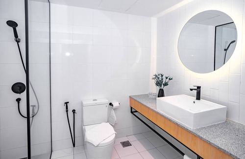 Taman Century Hotel | Crystal Crown Hotel