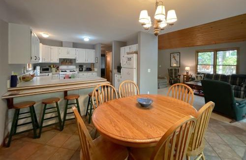 Thompsonville Casa | Crystal Haven