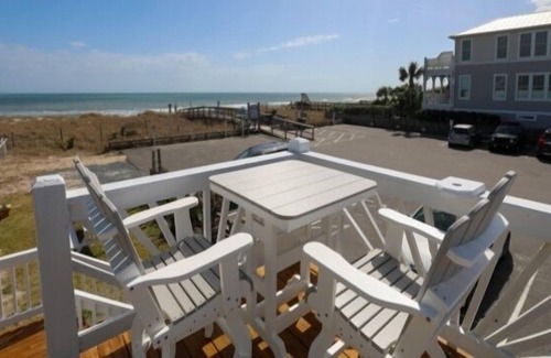Kure Beach Condominio | Crystal Shores Unit 1 - Relaxing Ocean Front Condo With Breathtaking Views 2 Bedroom Condo by Redawning