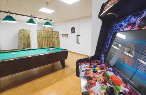 Coin Villa | Cubo's Villa Gabriela Family