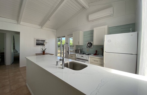 Culloden Shores Casa | Culloden Cottage with Private Beach