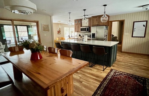 Cumberland Casa | Cumberland Lake House FUN! Come and enjoy all the lake has to offer year round!