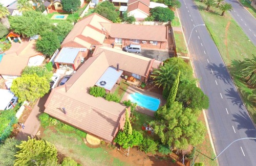 Bloemfontein Cabina | Cura Lodge