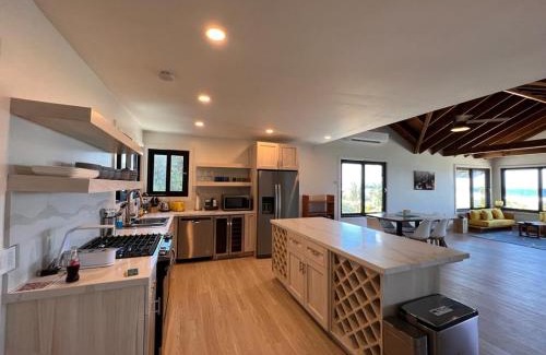 Brick Bay Complejo | Curacion Beach Resort