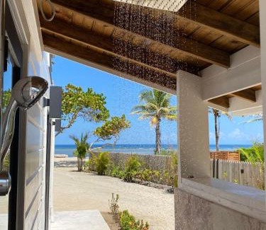 Brick Bay Complejo | Curacion Beach Resort