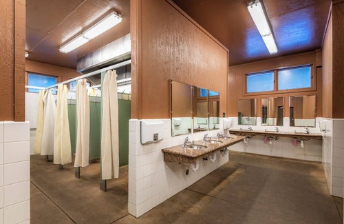 Yosemite Village Hotel | Curry Village