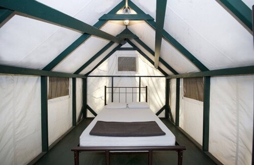 Yosemite Village Hotel | Curry Village