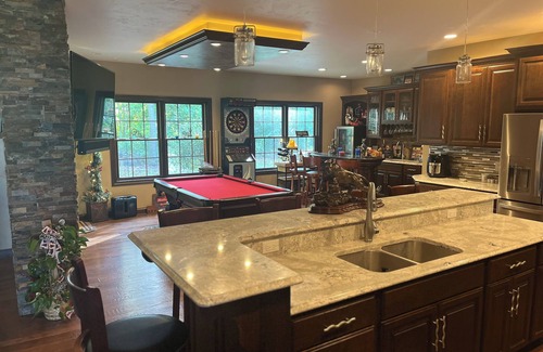 Forest Junction Casa | Custom 3 Bedroom Home South of Green Bay Built for Entertaining