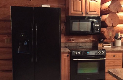 Biwabik Casa | Registro personalizado Lake House en Wynne Lake con barco pontón