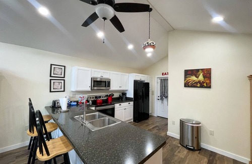 Cherokee Cabaña | Customer Appreciation Year!! See Discount information in Ad