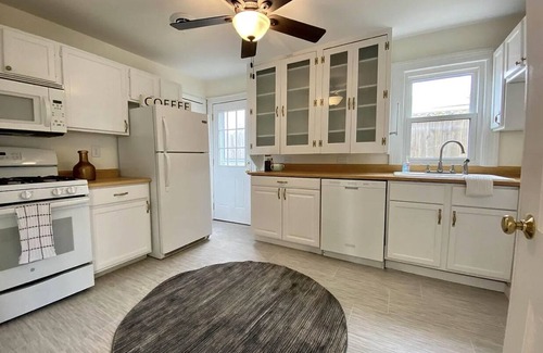 Moline Casa | Cute 2bed room bring lots of energy place to get away !!