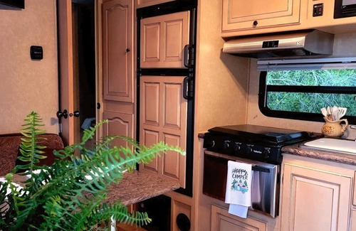 Live Oak Casa | Cute and cozy tiny house rv on farm