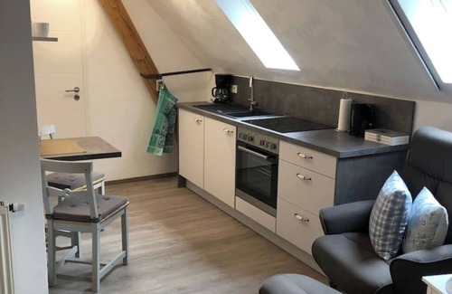 Rommerskirchen Apartamento | Cute apartment on Wasserburg Anstel equestrian farm