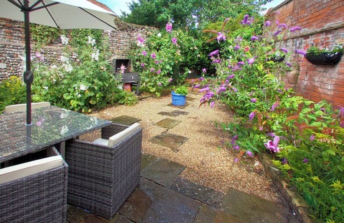 Wrentham Cabaña | Cute Cottage Close to Southwold, Pet friendly